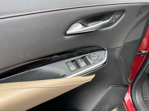 Certified 2024 Cadillac XT4 Luxury w/ Cold Weather Package image 13