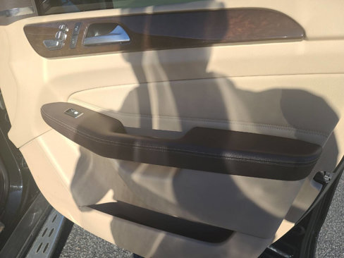 Used 2018 Mercedes-Benz GLE 350 4MATIC image 39