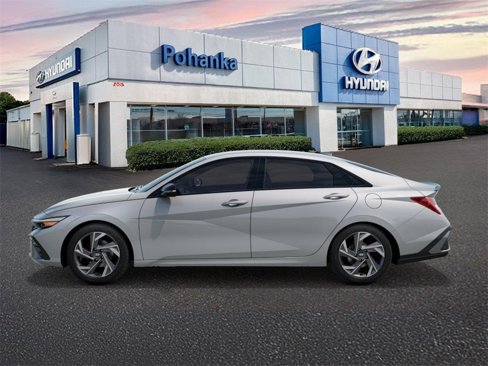New 2025 Hyundai Elantra Sport image 3