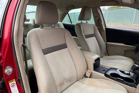 Used 2014 Toyota Camry LE image 19