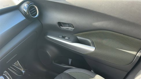 Used 2019 Nissan Kicks SV image 25