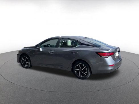 Used 2024 Nissan Sentra SV image 10