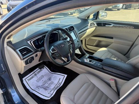 Used 2019 Ford Fusion SEL image 15