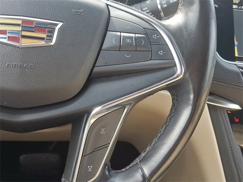 Used 2019 Cadillac XT5 Luxury image 23