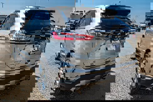 Used 2024 Ford Edge Titanium image 5