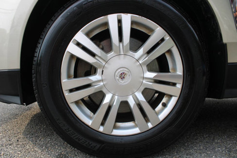 Used 2013 Cadillac SRX Luxury image 20