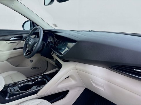 Used 2021 Buick Envision Essence w/ Technology Package I image 26