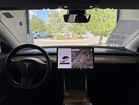 Used 2018 Tesla Model 3 Long Range image 14