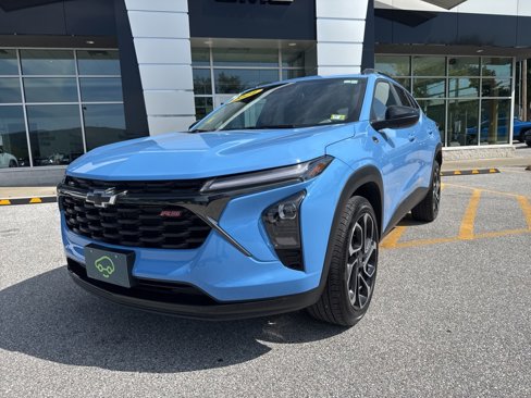 Certified 2024 Chevrolet Trax RS w/ Driver Confidence Package image 1