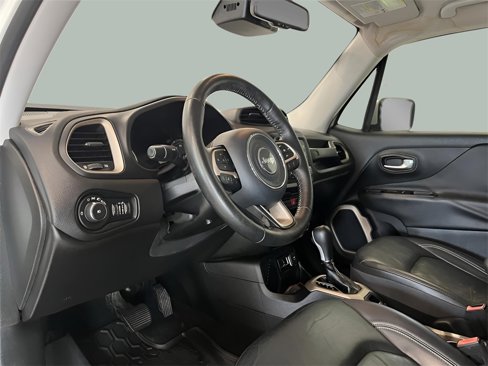 Used 2016 Jeep Renegade Limited image 15