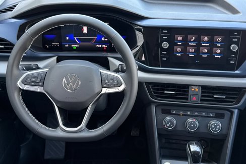 Used 2022 Volkswagen Taos SE image 14