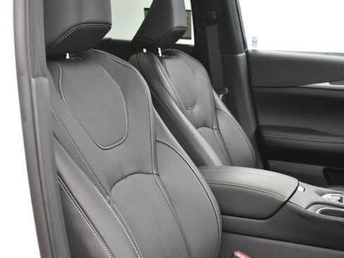 Certified 2025 INFINITI QX60 Luxe w/ Cargo Package image 8