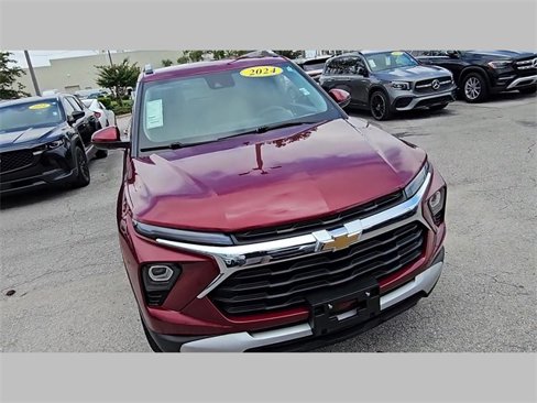 Used 2024 Chevrolet TrailBlazer LT image 28