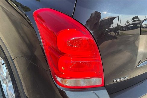 Used 2019 Chevrolet Trax LT w/ LT Convenience Package image 27