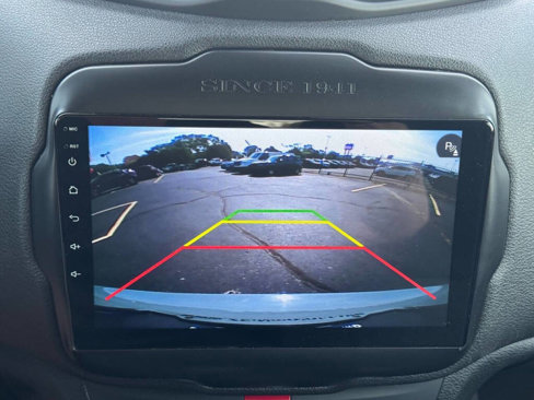 Used 2017 Jeep Renegade Latitude image 10