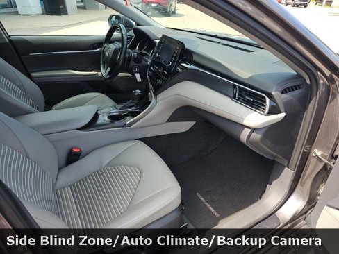 Used 2023 Toyota Camry SE image 32
