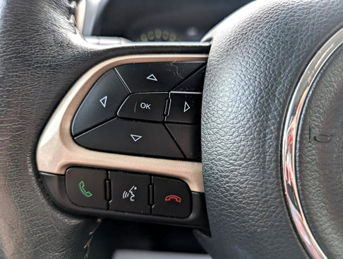 Used 2017 Jeep Renegade Limited w/ Advanced Technology Group image 21
