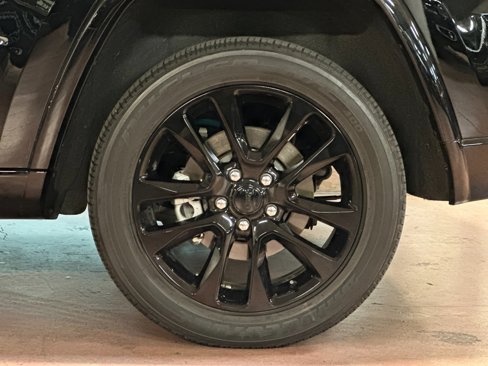 Certified 2021 Jeep Grand Cherokee Laredo X image 25