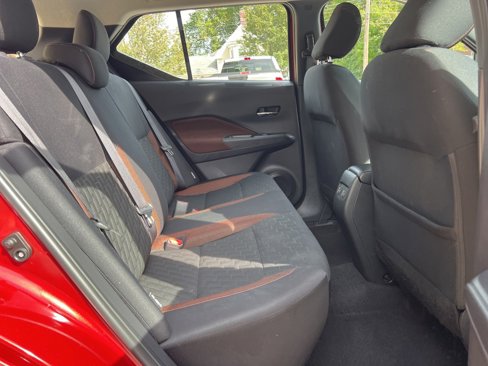 Used 2022 Nissan Kicks SR image 24