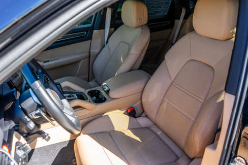 Used 2022 Porsche Cayenne S image 8