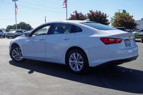 Used 2023 Chevrolet Malibu LT image 2