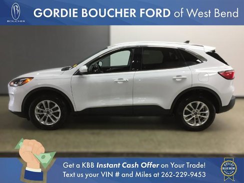 Certified 2021 Ford Escape SE w/ Cold Weather Package image 2