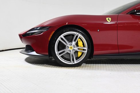 Used 2022 Ferrari Roma image 27