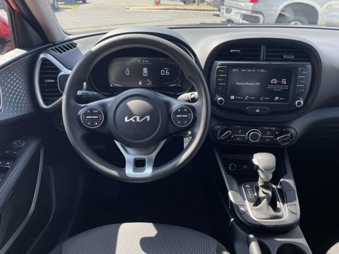 Certified 2024 Kia Soul LX w/ Option Group 015 image 26