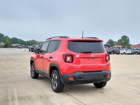 Used 2017 Jeep Renegade Sport w/ Power & Air Group image 4