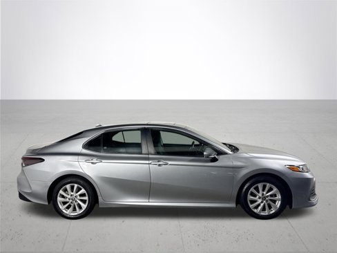 Used 2023 Toyota Camry LE w/ Convenience Package image 5