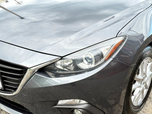 Used 2015 MAZDA MAZDA3 i Touring image 9
