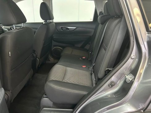 Used 2019 Nissan Rogue S image 25
