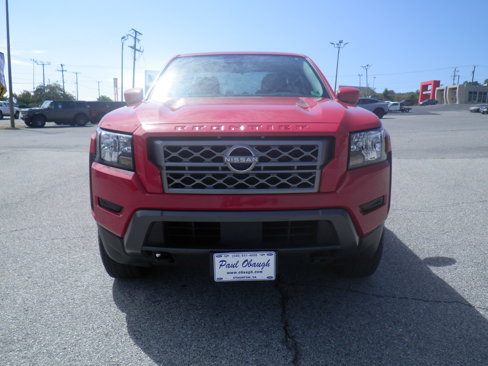 Used 2022 Nissan Frontier SV image 2