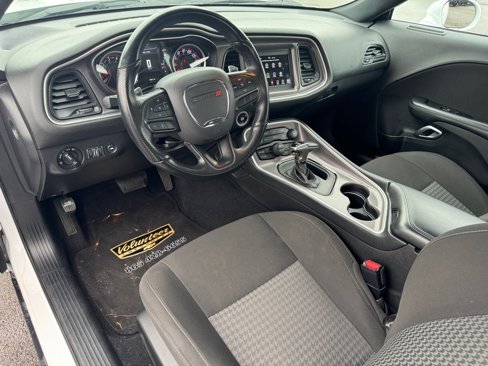 Used 2022 Dodge Challenger GT image 13
