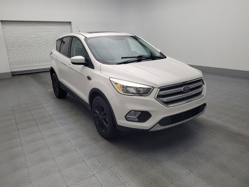 Used 2017 Ford Escape SE w/ SE Cold Weather Package image 13