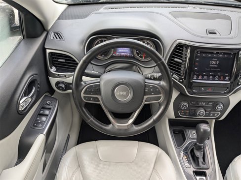 Used 2020 Jeep Cherokee Limited image 17