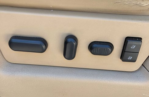 Used 2011 Ford F150 Lariat w/ Lariat Chrome Pkg image 13