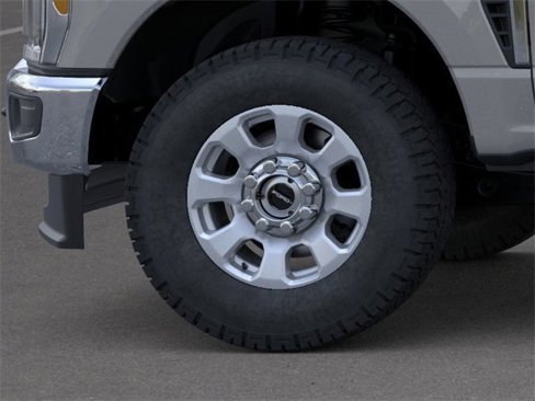 New 2025 Ford F350 XLT w/ FX4 Off-Road Package image 19