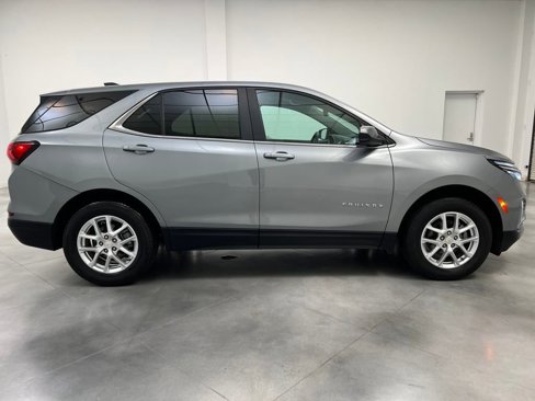 Used 2023 Chevrolet Equinox LT image 8