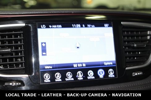 Used 2017 Chrysler Pacifica Limited image 22