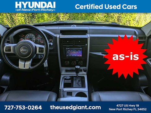 Used 2012 Jeep Liberty Arctic image 16