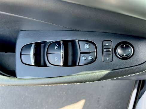 Used 2023 Nissan Maxima SV w/ Floor Mat Group image 20