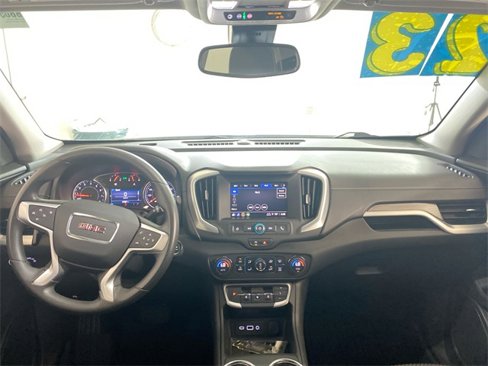 Used 2023 GMC Terrain SLE w/ Driver Convenience Package image 33