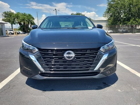 Used 2024 Nissan Sentra SV image 2