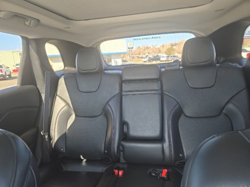 Used 2019 Jeep Cherokee Trailhawk image 26