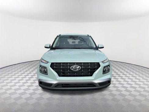 New 2026 Hyundai Venue SE image 2