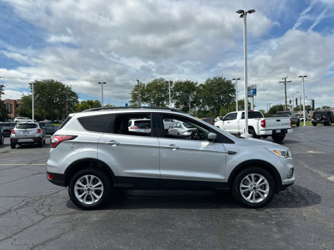 Used 2018 Ford Escape SE w/ SE Sync 3 Package image 9