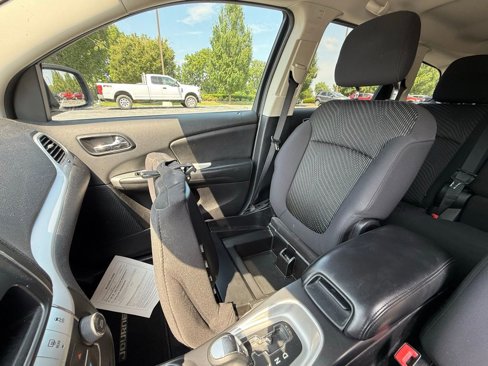 Used 2012 Dodge Journey SXT w/ Popular Equipment Group image 8