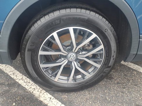 Used 2019 Volkswagen Tiguan SE image 9