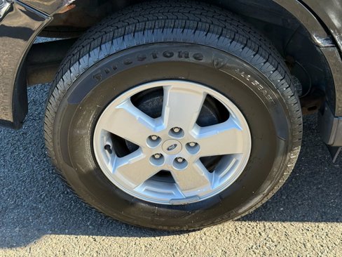 Used 2011 Ford Escape XLT image 32